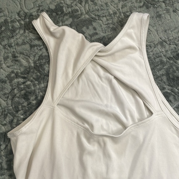 Lululemon Ribbed Modal Twist Back Tank NWT - Picture 4 of 6